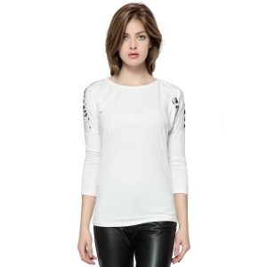 

Korean Fashion and Mix-Matched Style Leopard Print Embellished Loose Bat-Wing Sleeves T-shirt For Women, White