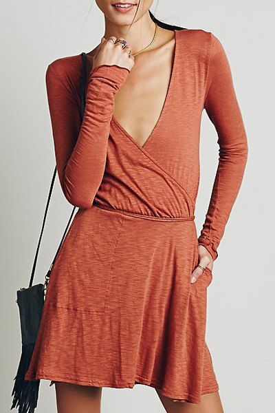 [40% OFF] Stylish Red Long Sleeve V Neck Women's Dress | Rosegal