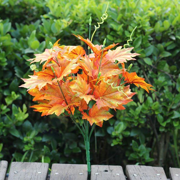 

A Bouquet of Ethnic Style Living Room Decoration Floor Simulation Maple Leaves (No Vase), Orange