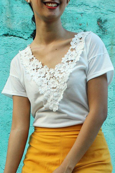 Outfit Sweet V-Neck White Lace Spliced Short Sleeve T-Shirt For Women  