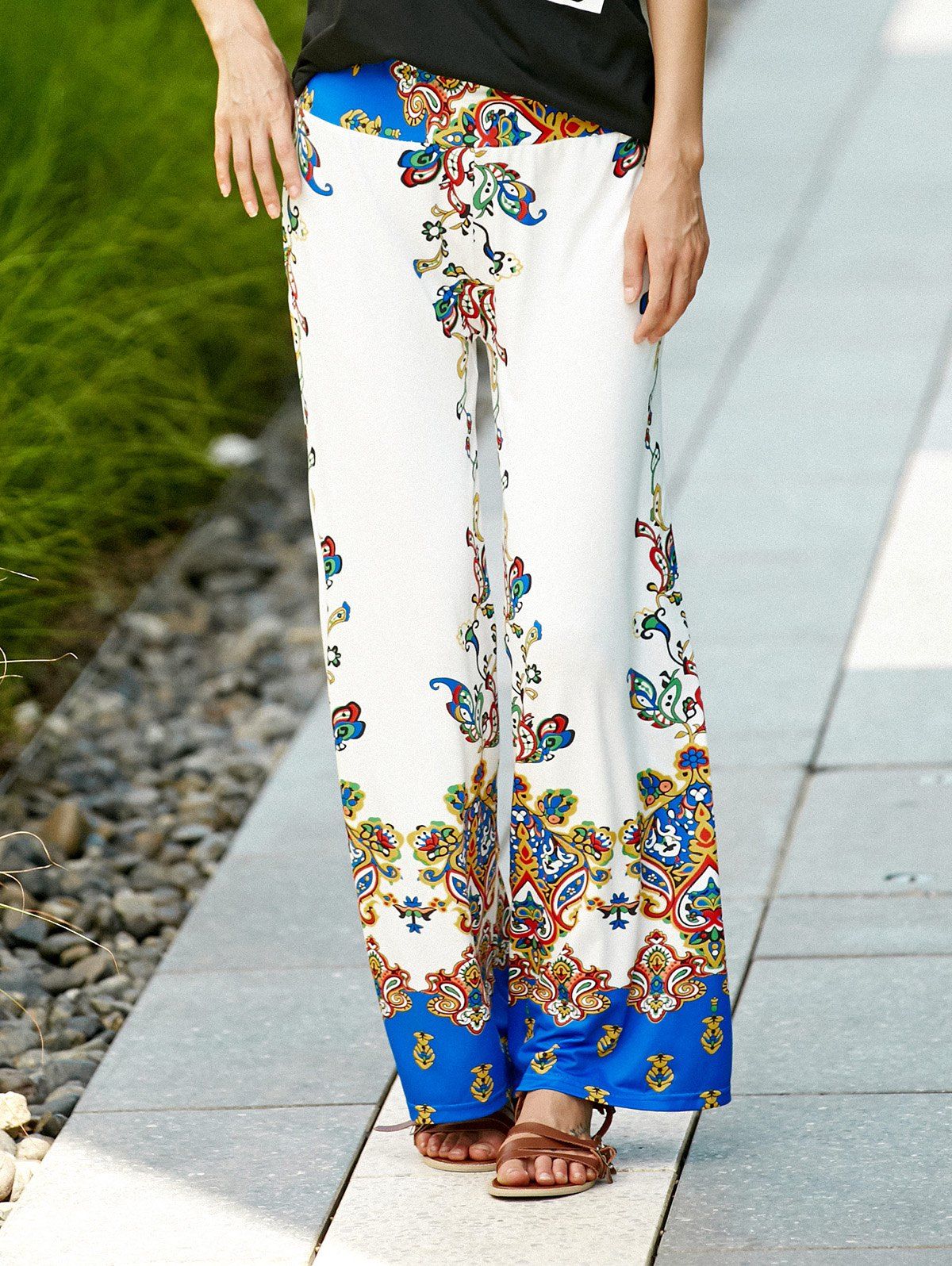 [41% OFF] Palazzo Ethnic Floral Pants | Rosegal