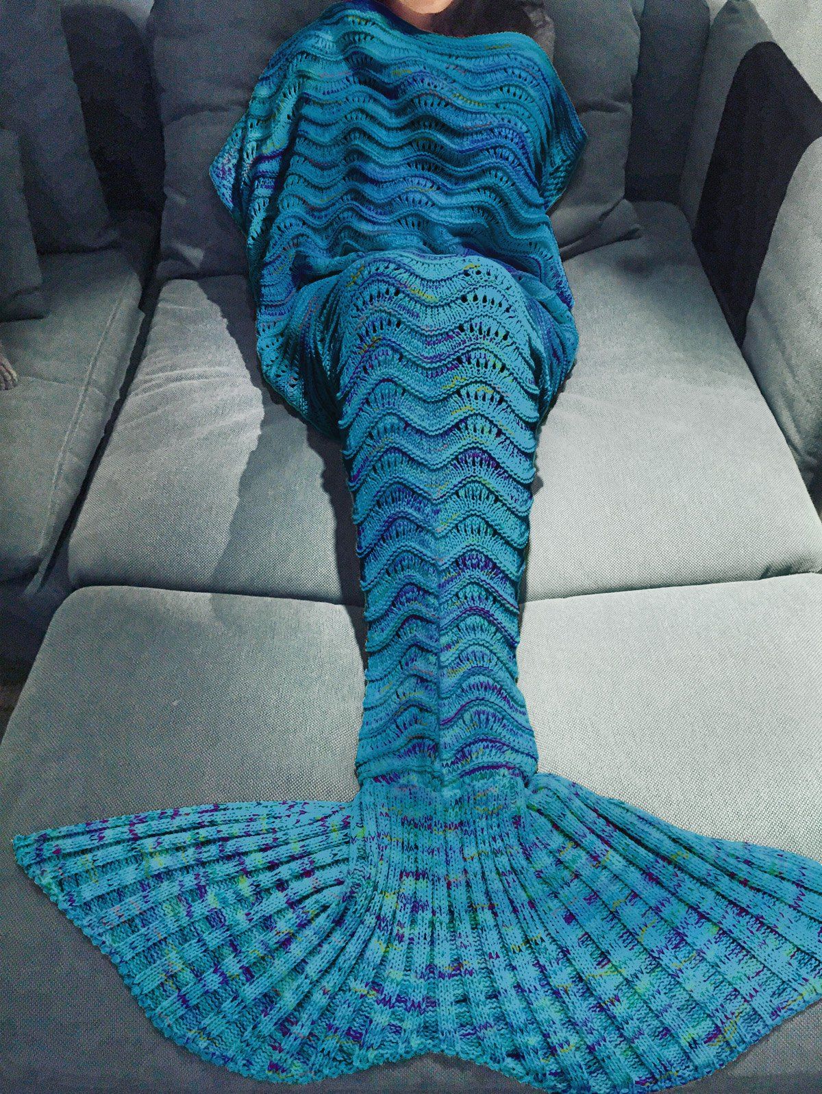 

Comfortable Multicolor Knitted Throw Mermaid Tail Design Blanket For Adult, Blue