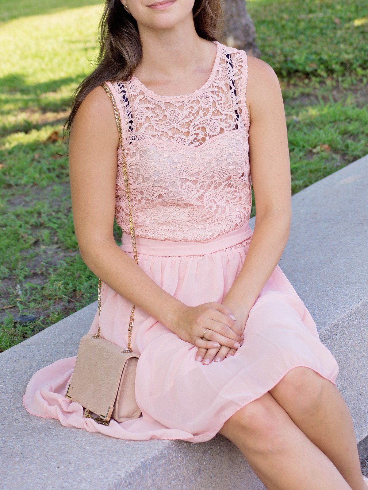 [14 OFF] Chiffon Round Collar Sleeveless Dress Rosegal