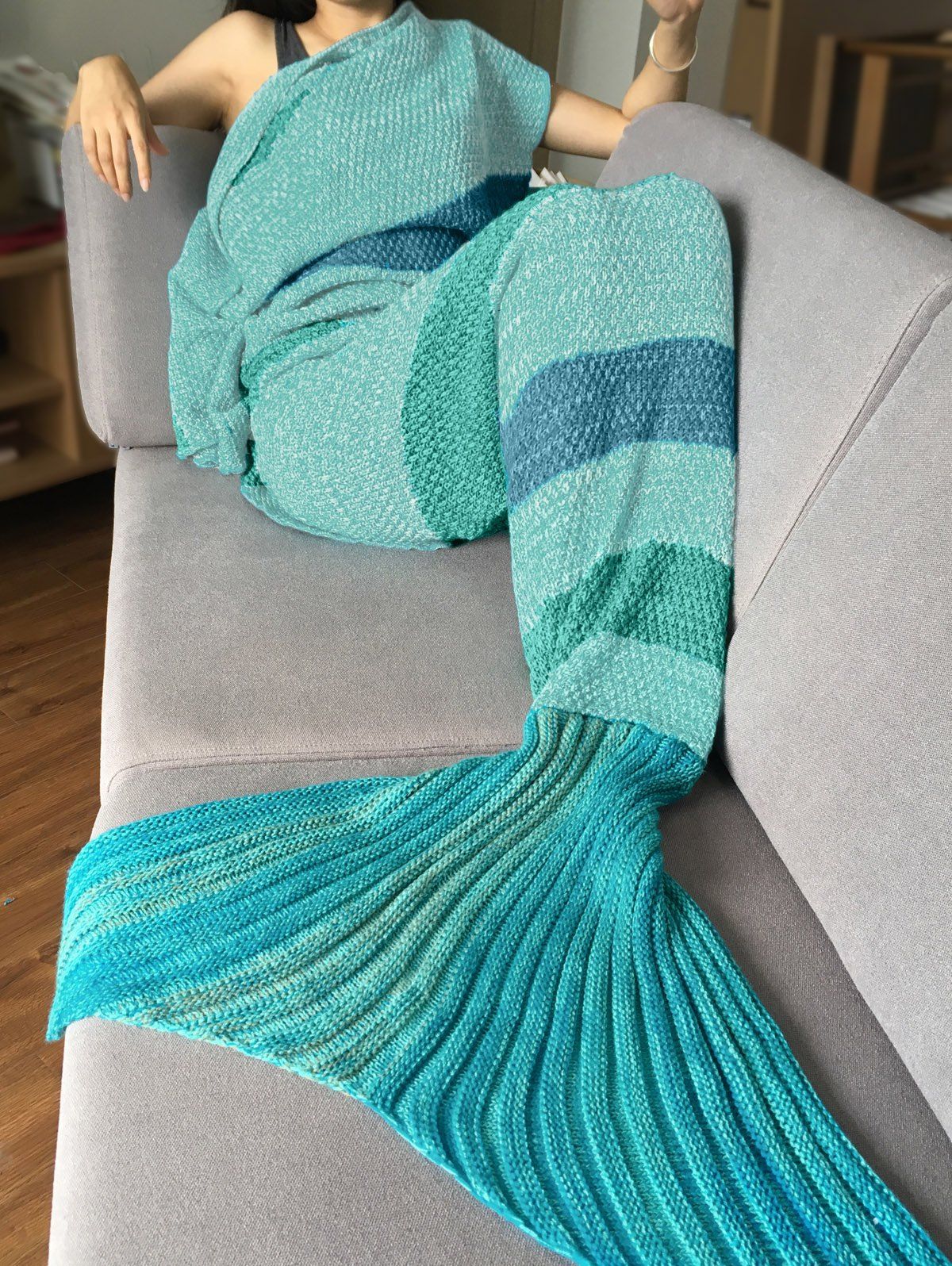 

Crochet Stripe Pattern Mermaid Tail Shape Blanket, White and green