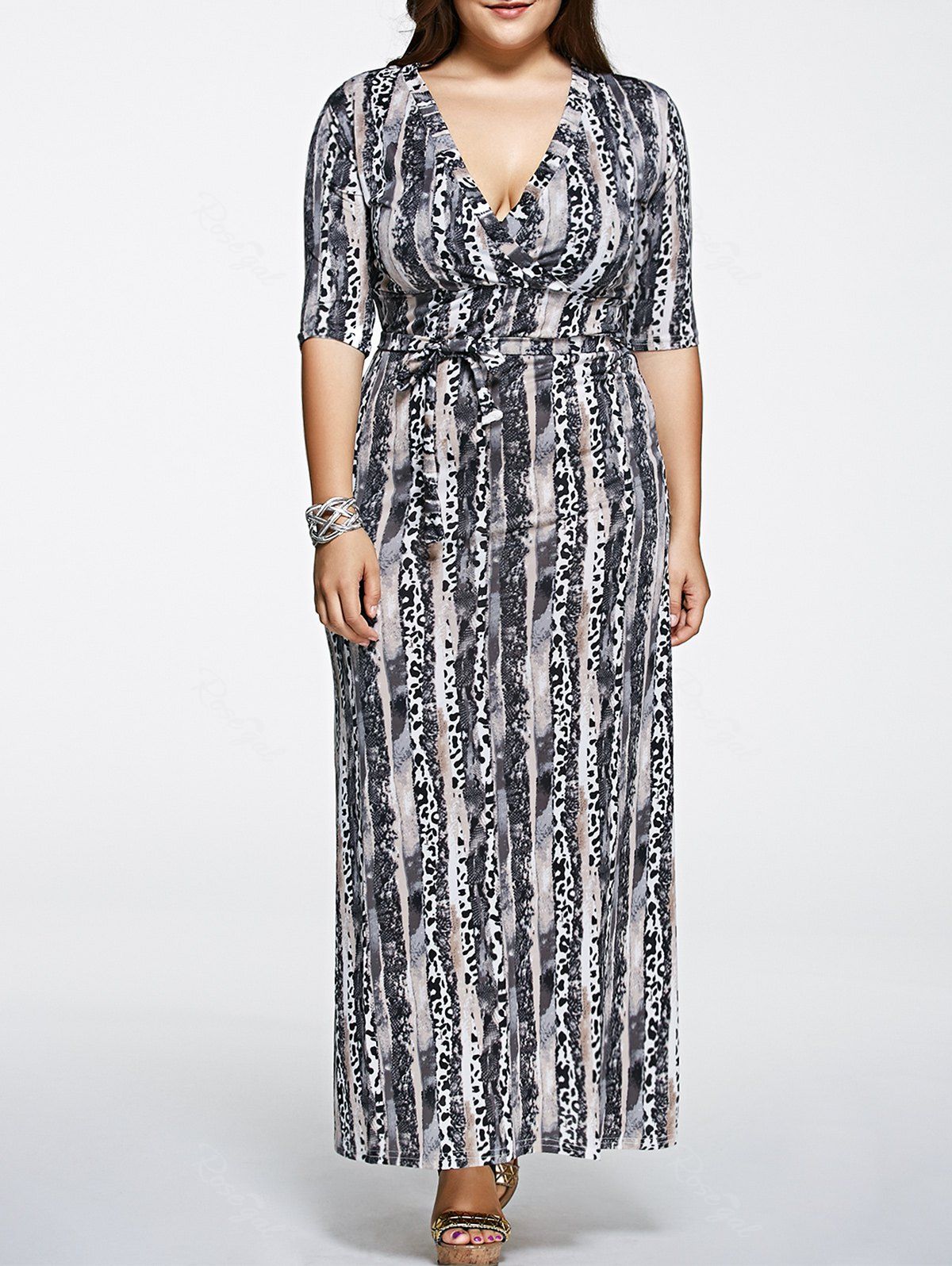 2018 Plus Size Printed Maxi Dress With Sleeves In Black 3xl | Rosegal.com