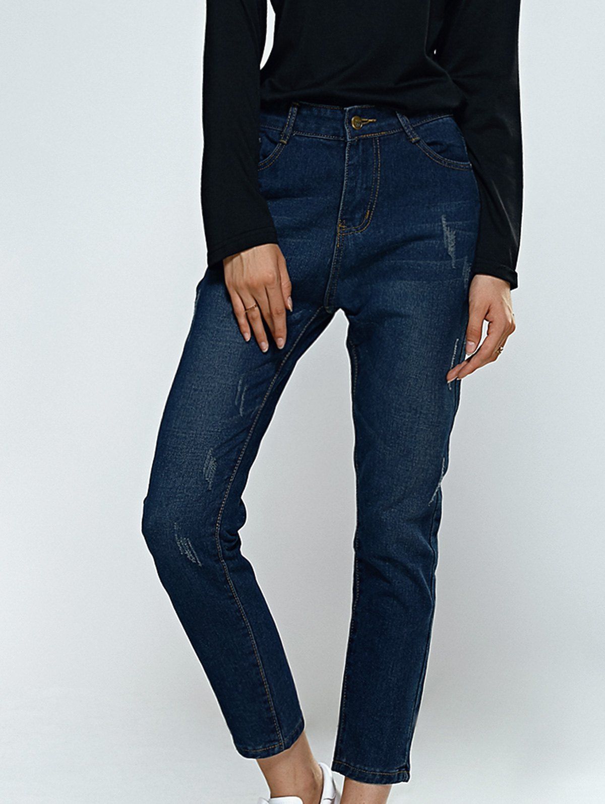 black scratch jeans