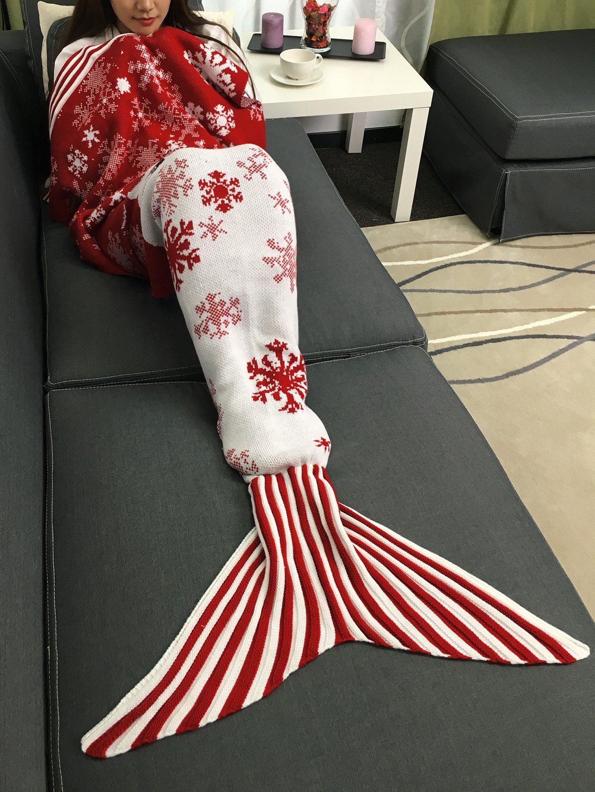 

Snowflakes and Santa Claus Pattern Knitting Christmas Mermaid Blanket, Red