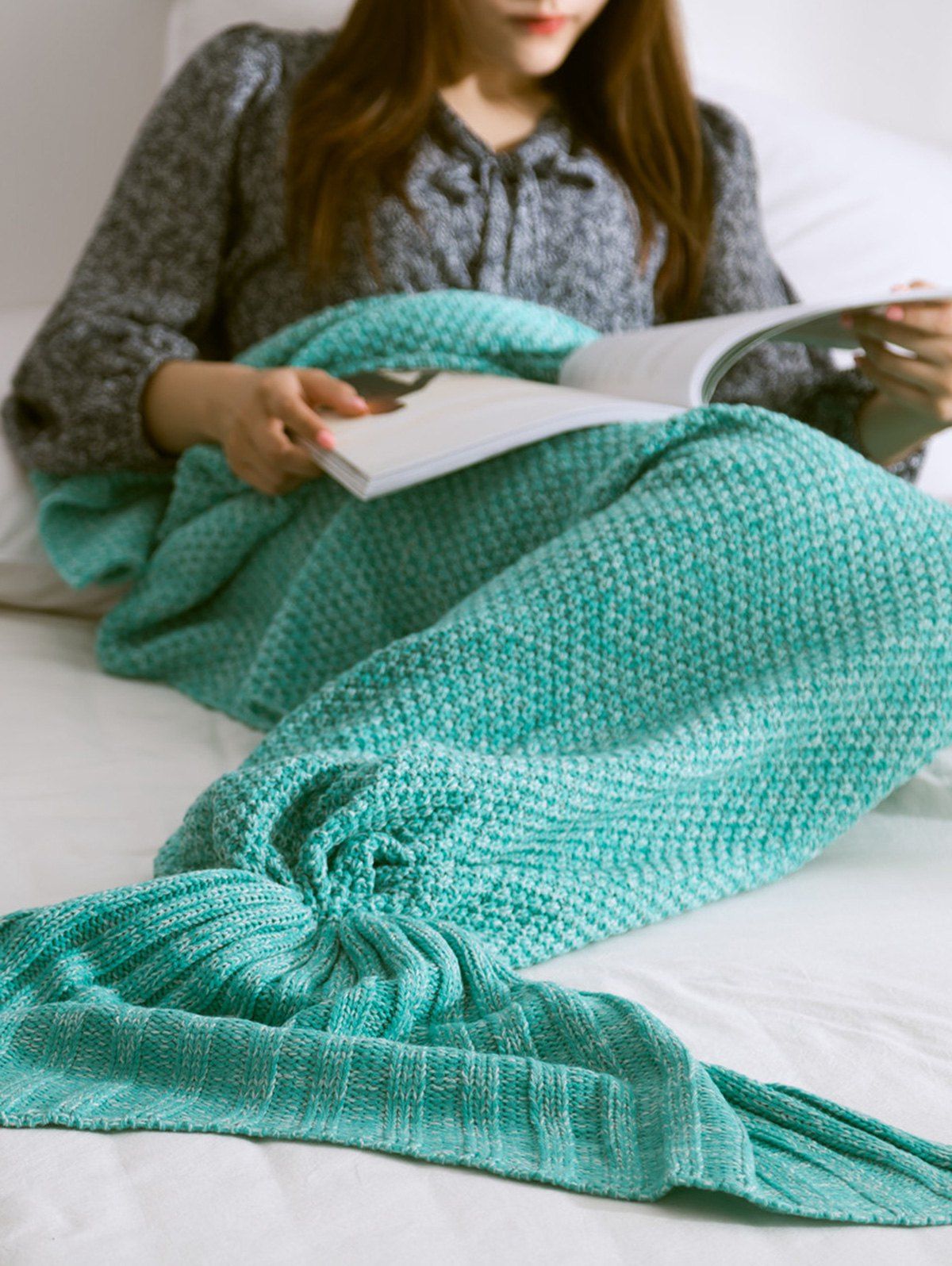 

Warmth Comfortable Sofa Knitted Mermaid Tail Blanket, Mint green