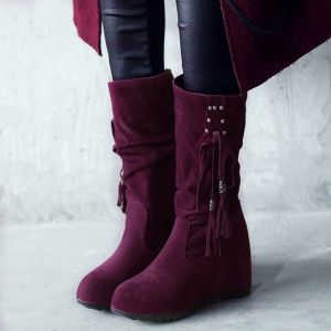 red boots with tassels