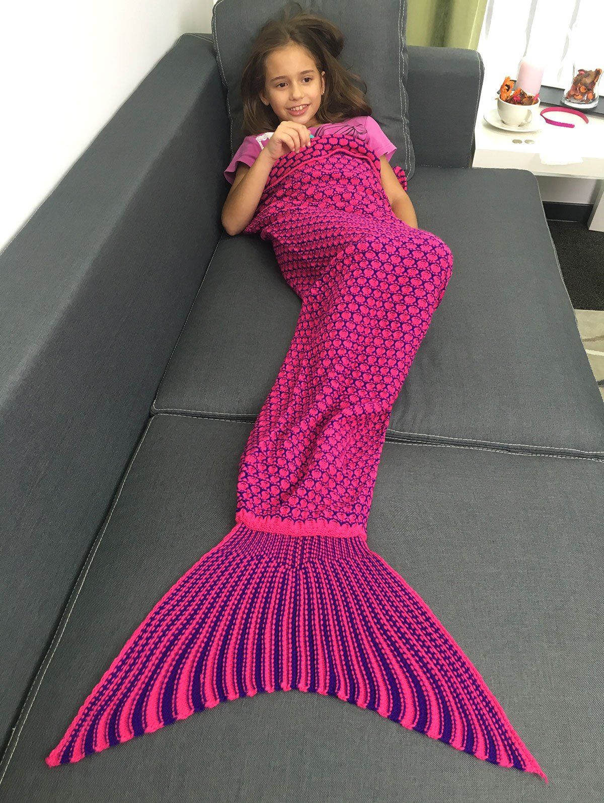 

Warmth Ellipse Pattern Crochet Knitting Mermaid Tail Blanket For Kids, Rose red