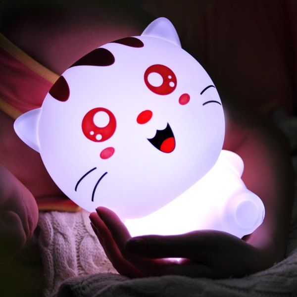 

USB Rechargeable Cartoon Lovely Cat Colorful Remote Control Night Light, White