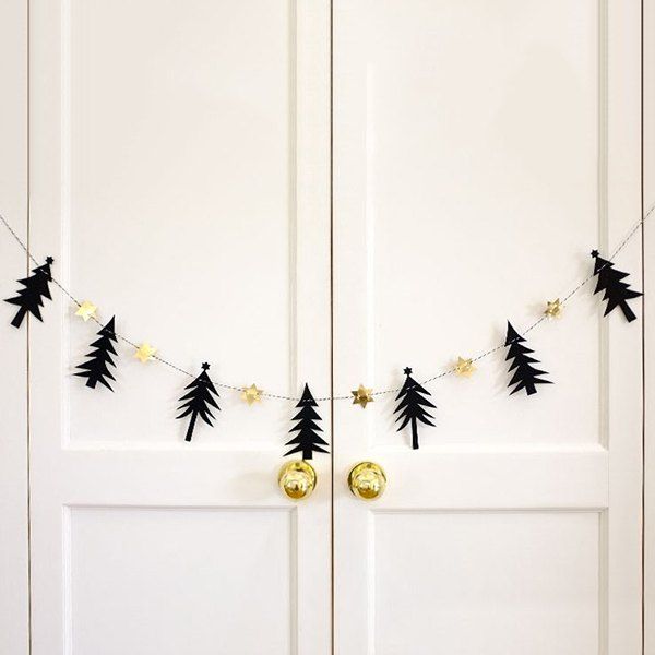 

Christmas Party School Decoration Supplies Pine Tree Bunting Garland Prop, Black