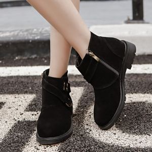 flat heel zipper boots