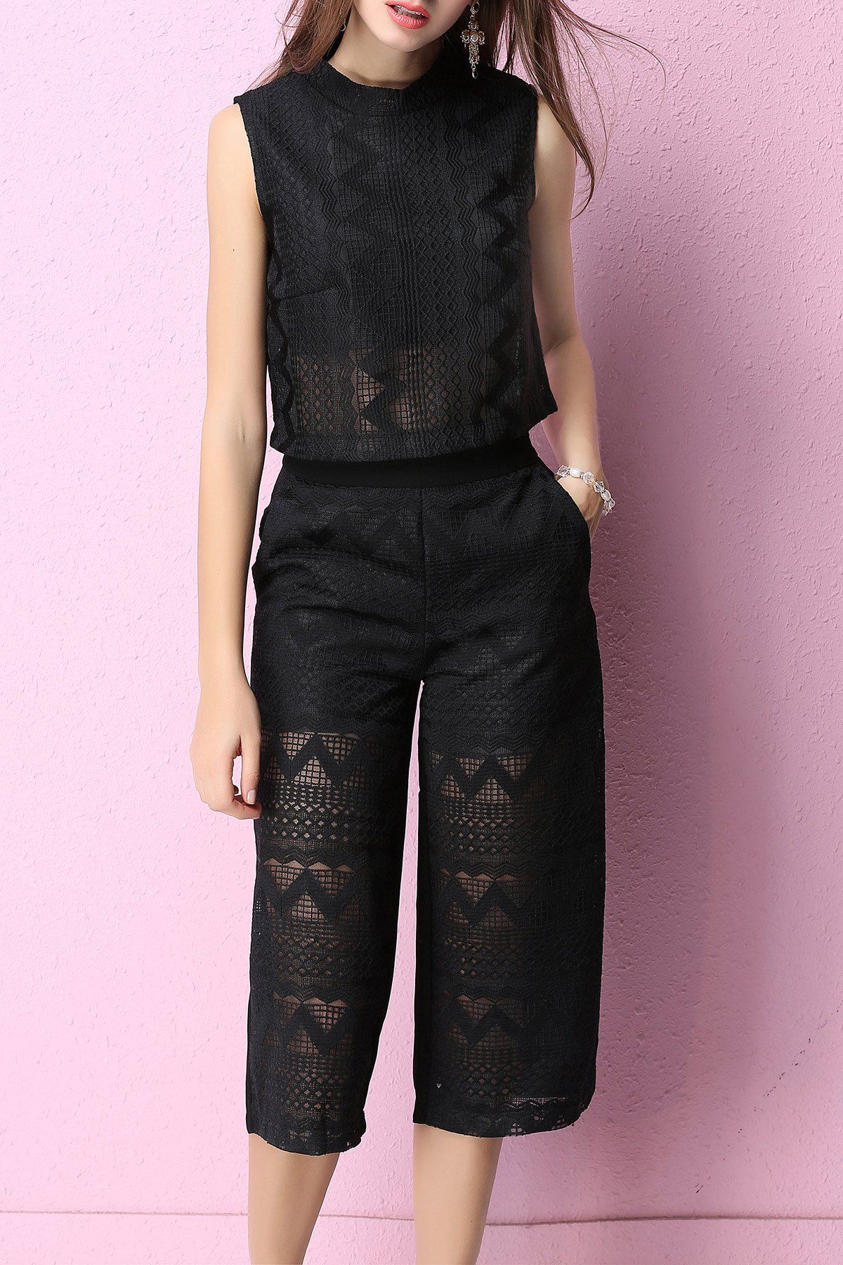 

Stand Neck Sleeveless T-Shirt with Capri Pants, Black