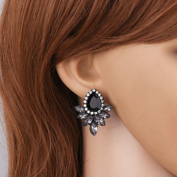 Boucles d'oreilles a goûte de larmes  