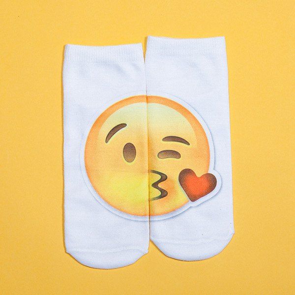 

3D Blow A Kiss Printed Emoji Socks, White