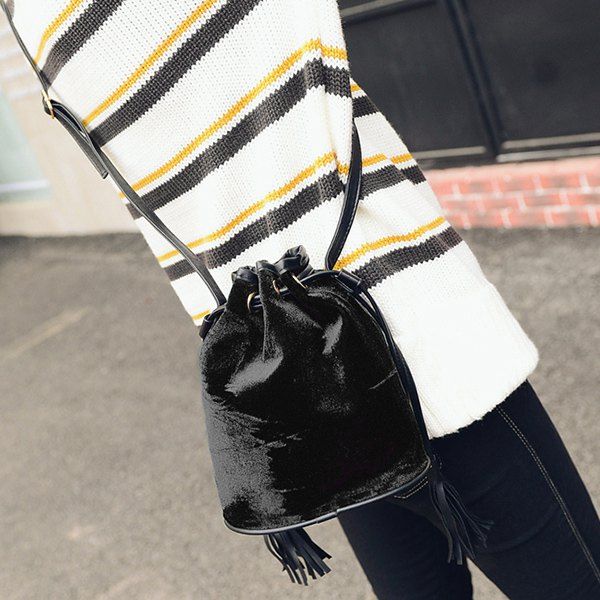 [45 OFF] Velour Drawstring Tassel Bucket Bag Rosegal