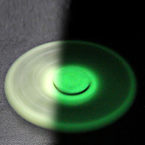 

Glow in the dark Focus Toy Plastic Finger Tri-Spinner, Green