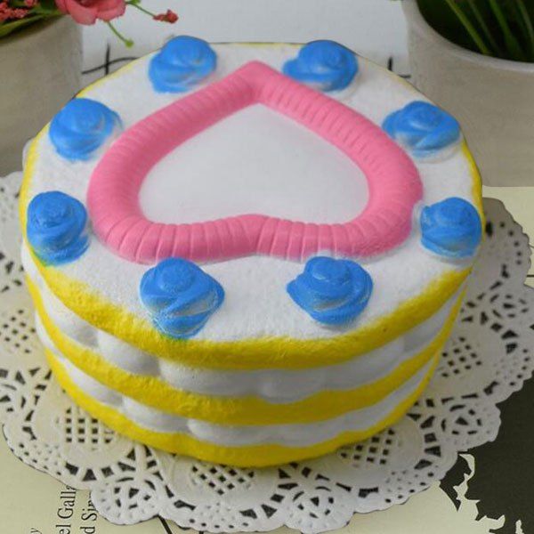 

Slow Rising Squishy Food Toy Simulation Love Cake, Yellow