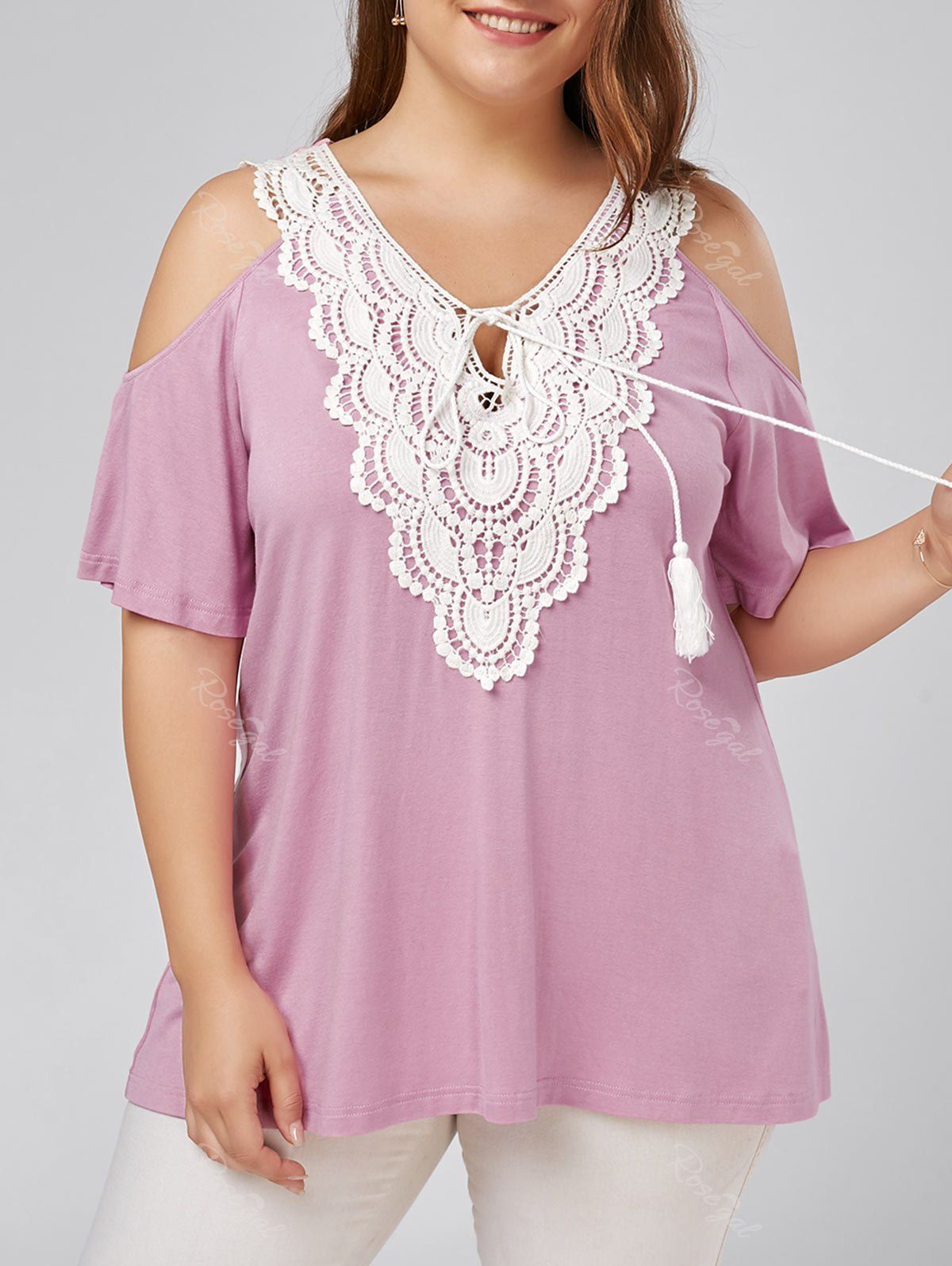 [28 OFF] Crochet Plus Size Cold Shoulder Top Rosegal