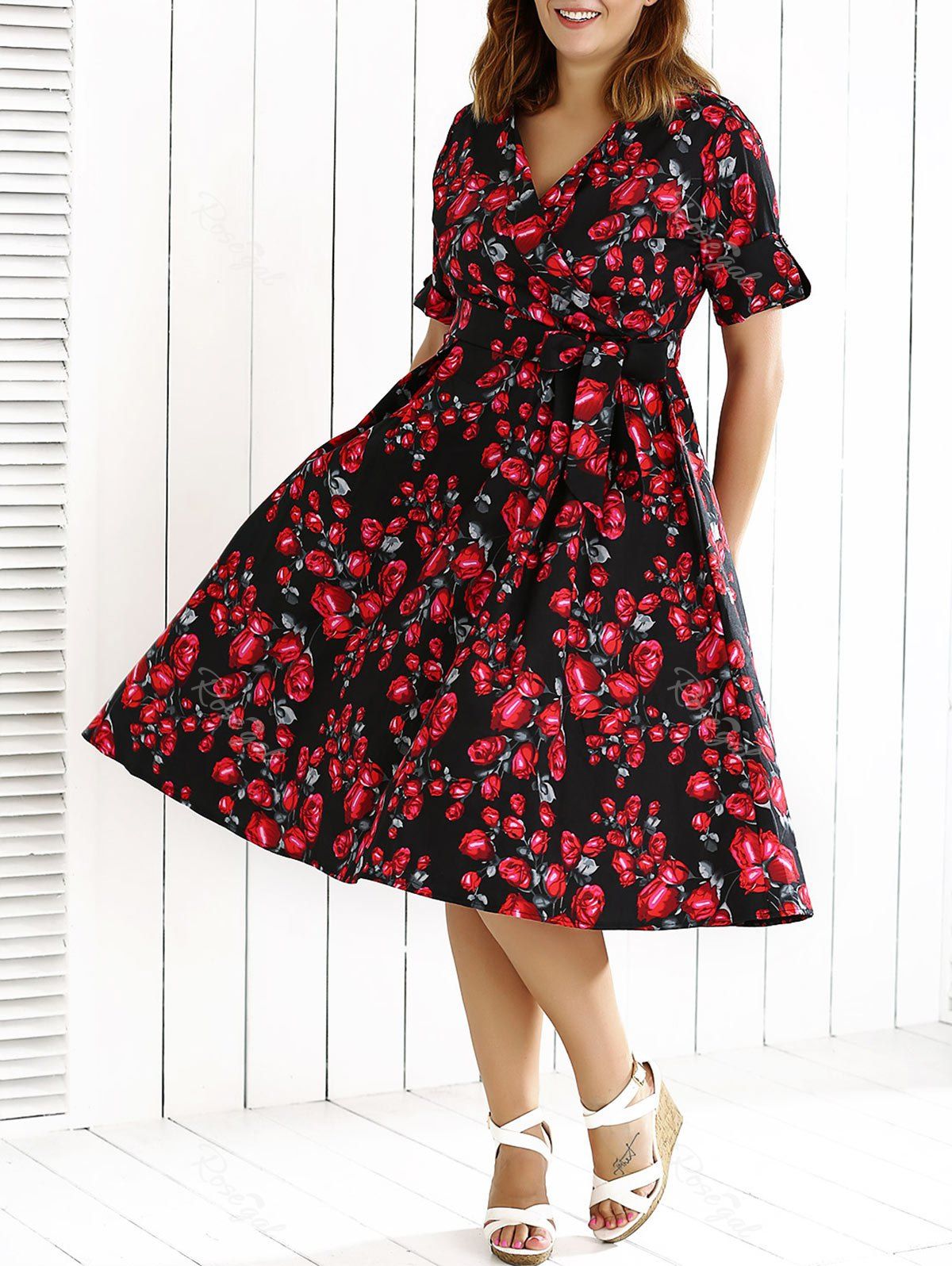 

V Neck Plus Size Midi Floral Dress, Red
