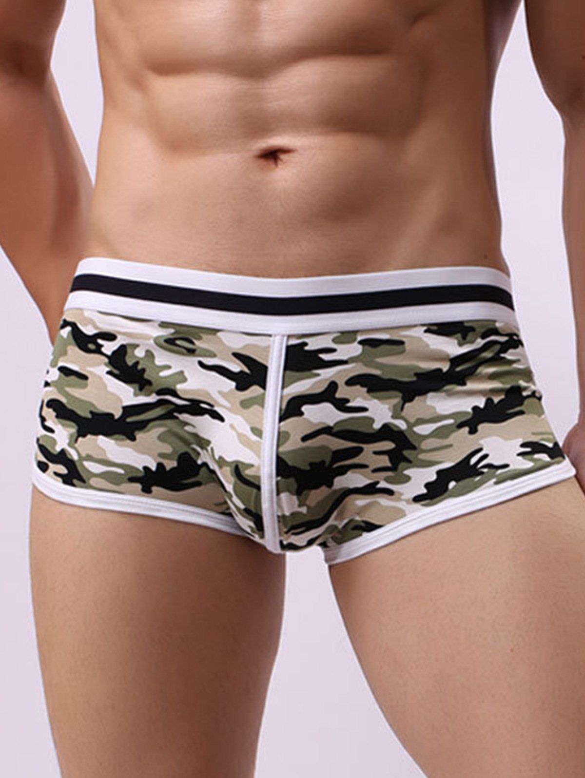 

Convex Pouch Color Block Camouflage Trunk, Green