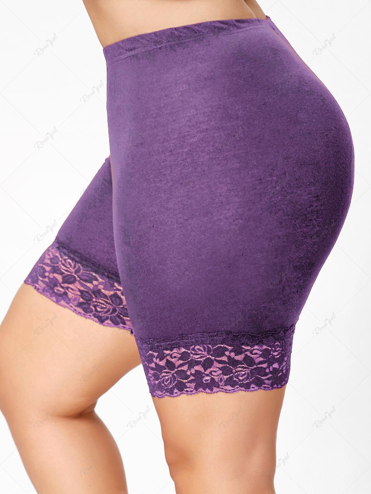 

Plus Size Lace Trim Short Leggings, Light purple