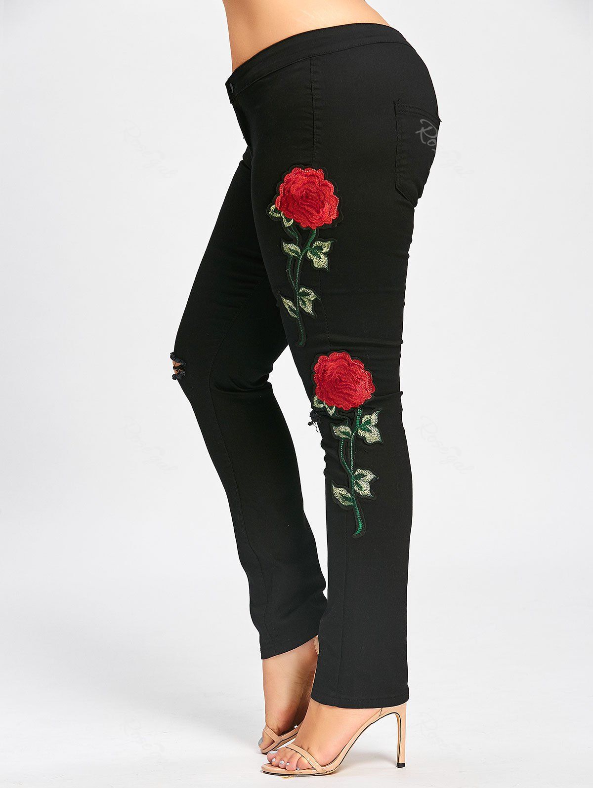 

Destroyed Floral Patched Plus Size Tight Jeans, Black