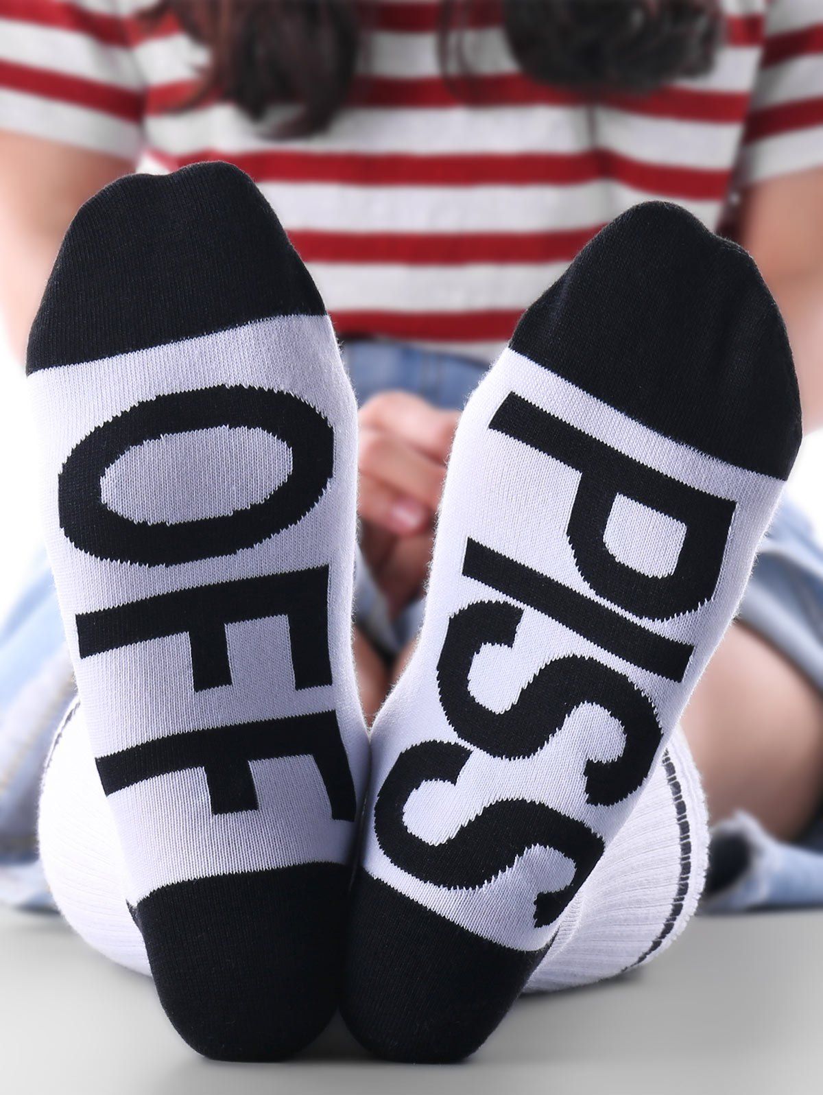 

PICC OFF Pattern Kintting Crew Socks, Black white