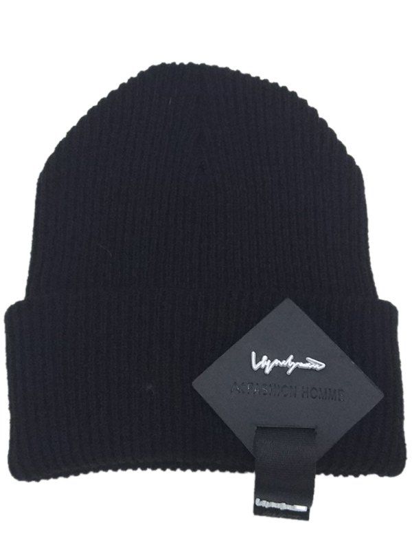 

Outdoor Square Letter Label Decorated Flanging Knitted Beanie, Black