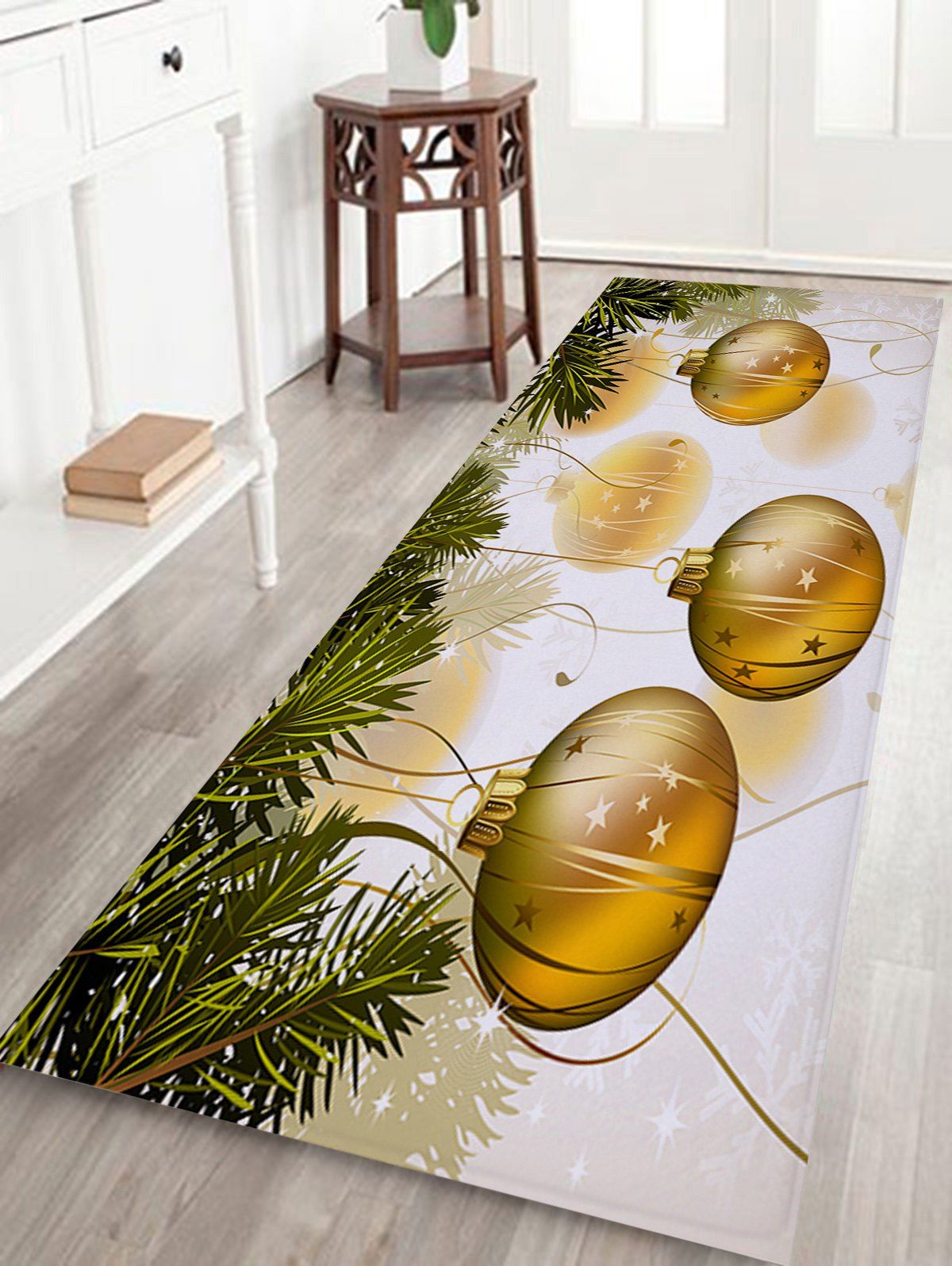 

Christmas Hanging Balls Print Coral Fleece Nonslip Bath Mat, Colormix