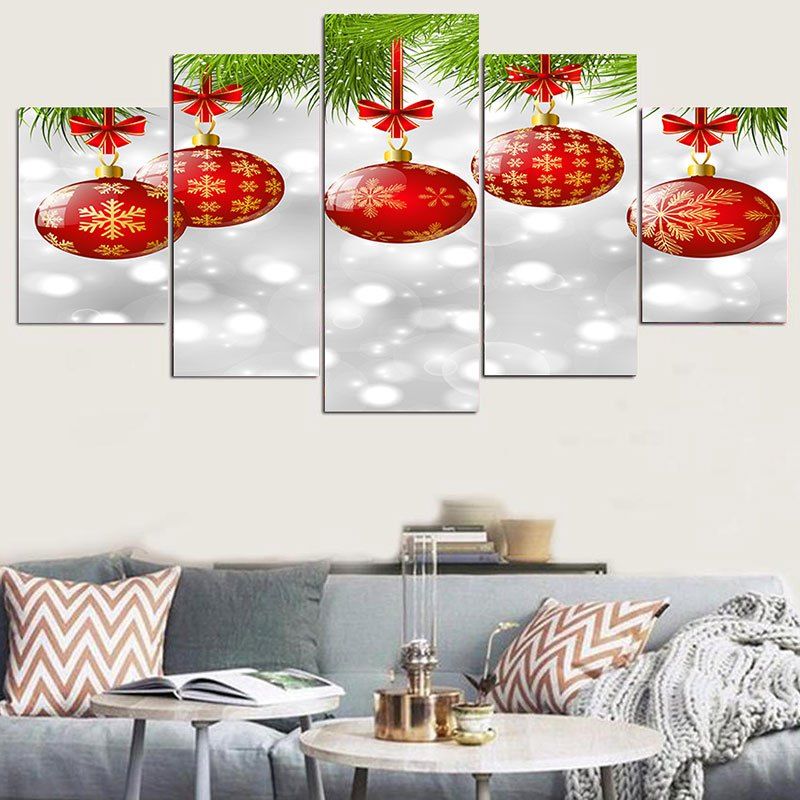 

Hanging Snowflakes Balls Patterned Wall Stickers, Red and white