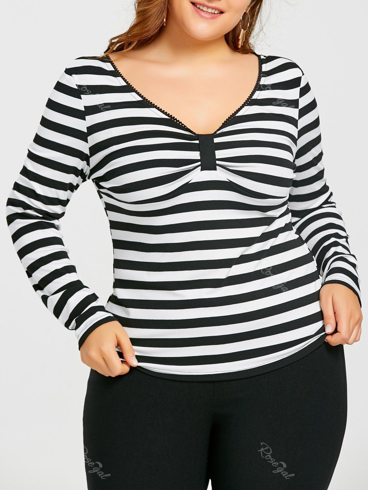 2019 plus size striped v neck t shirt