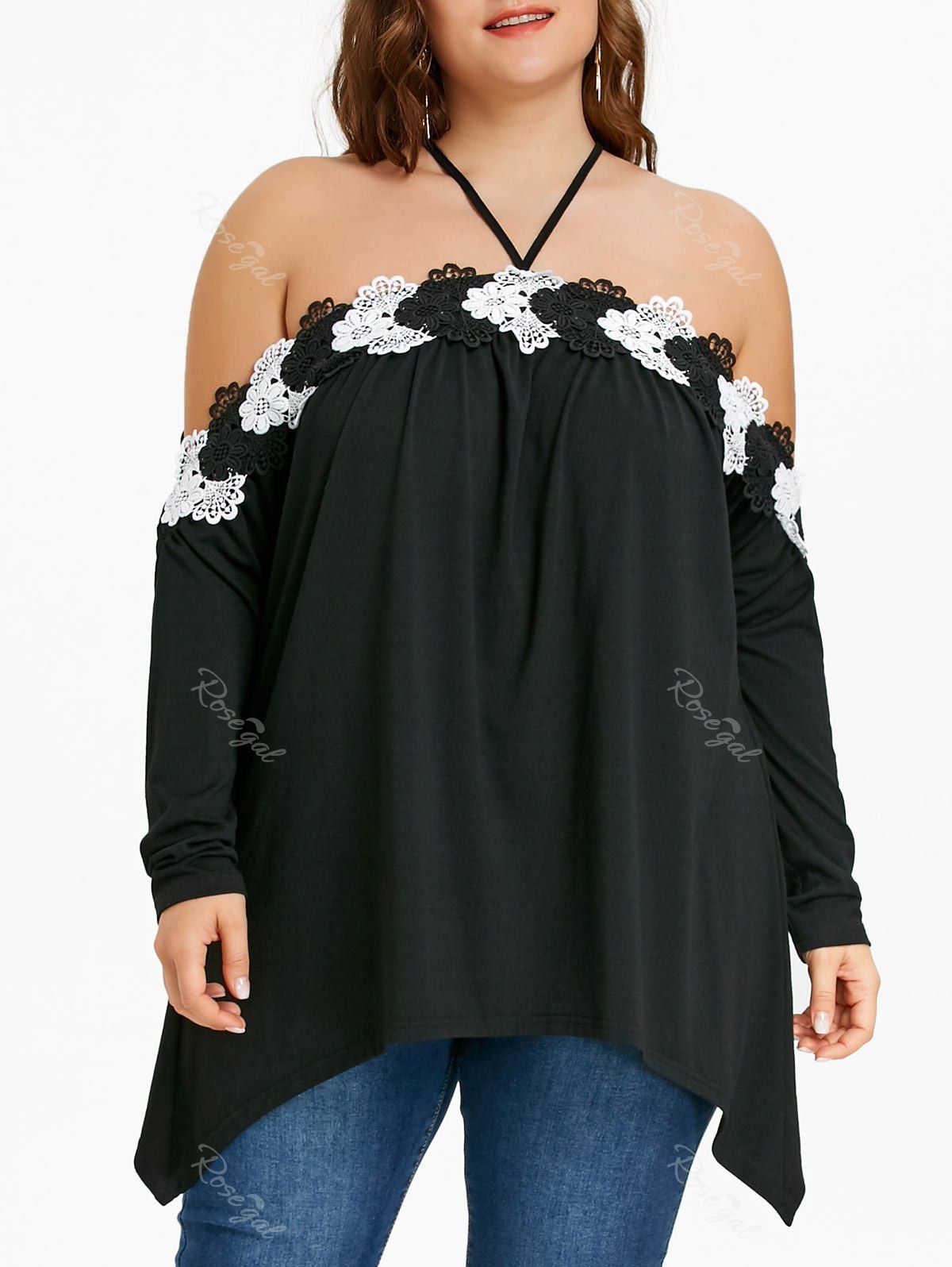 

Plus Size Floral Appliqued Crescent Hem Top, Black