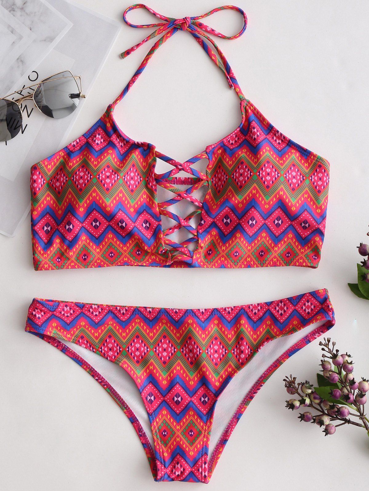 

Zigzag Print Lattice Front Bikini Set, Colormix