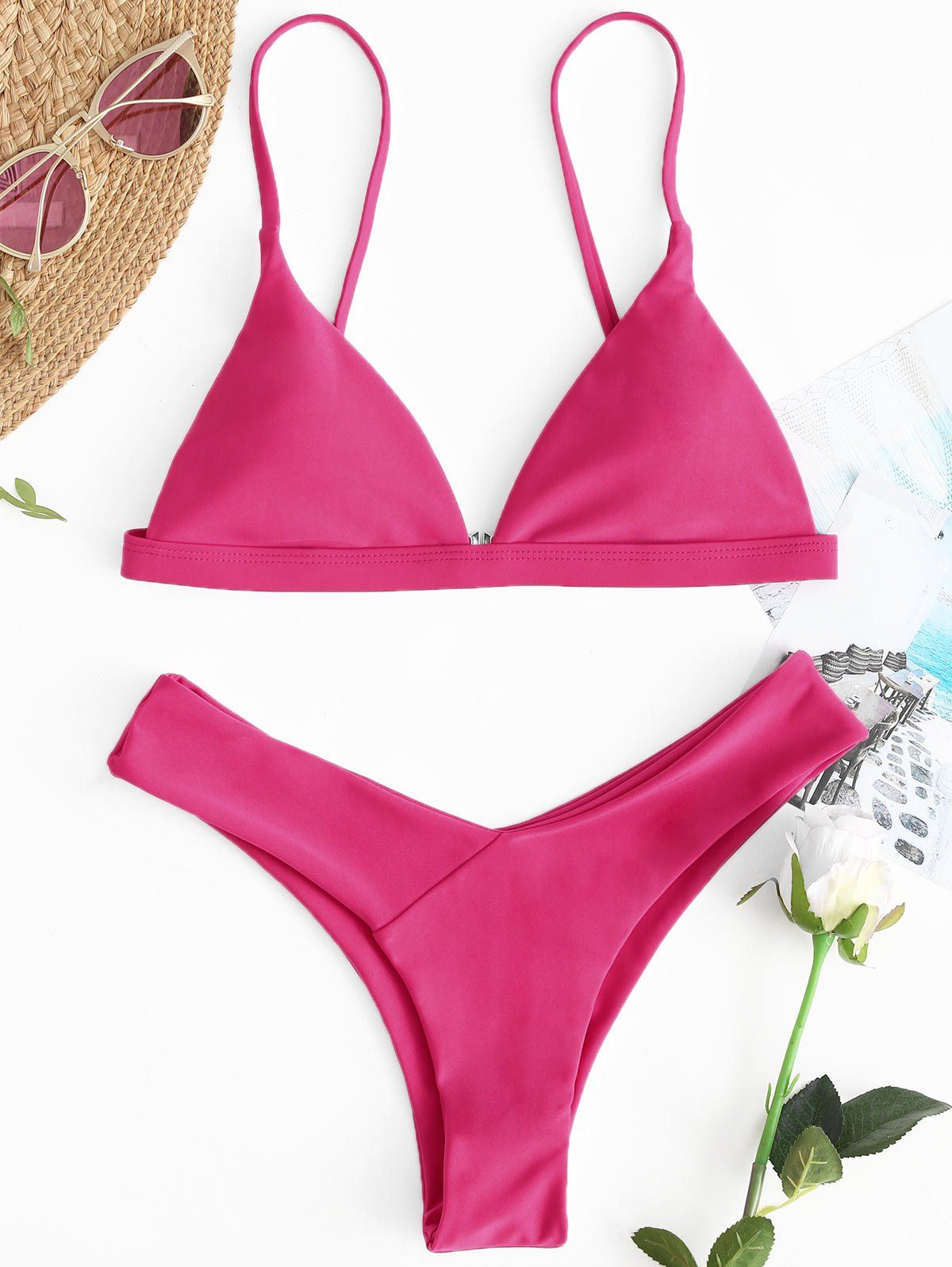 Bikini à Taille Basse et Micro Culotte  