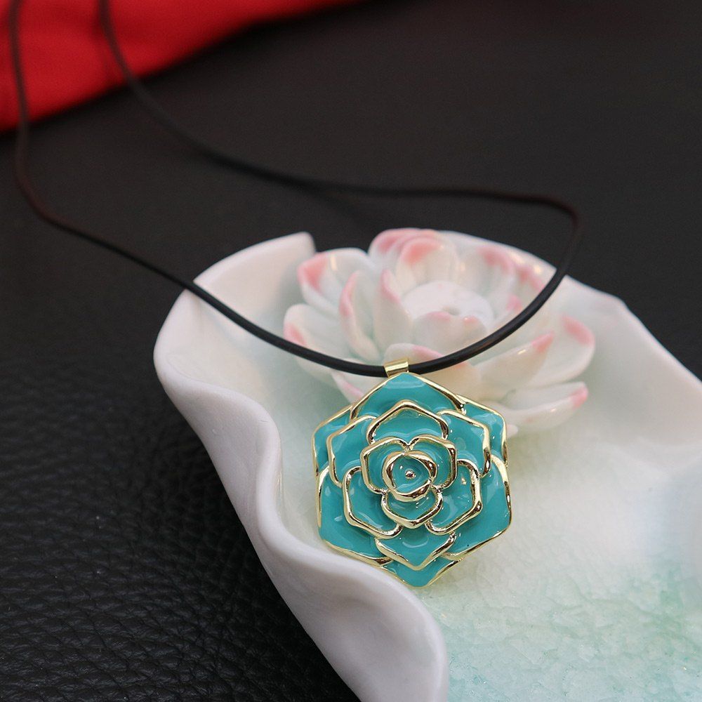 

Metal Enamel Rose Valentine's Day Pendant Necklace, Green