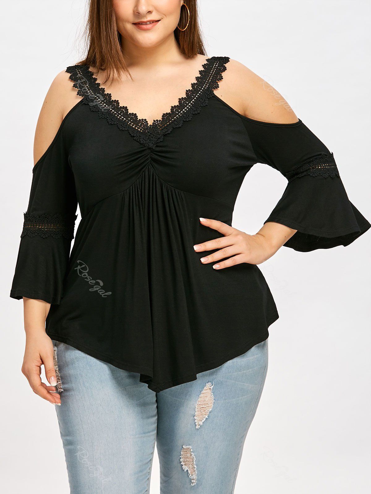 

Plus Size Bell Sleeve Cold Shoulder T-shirt, Black