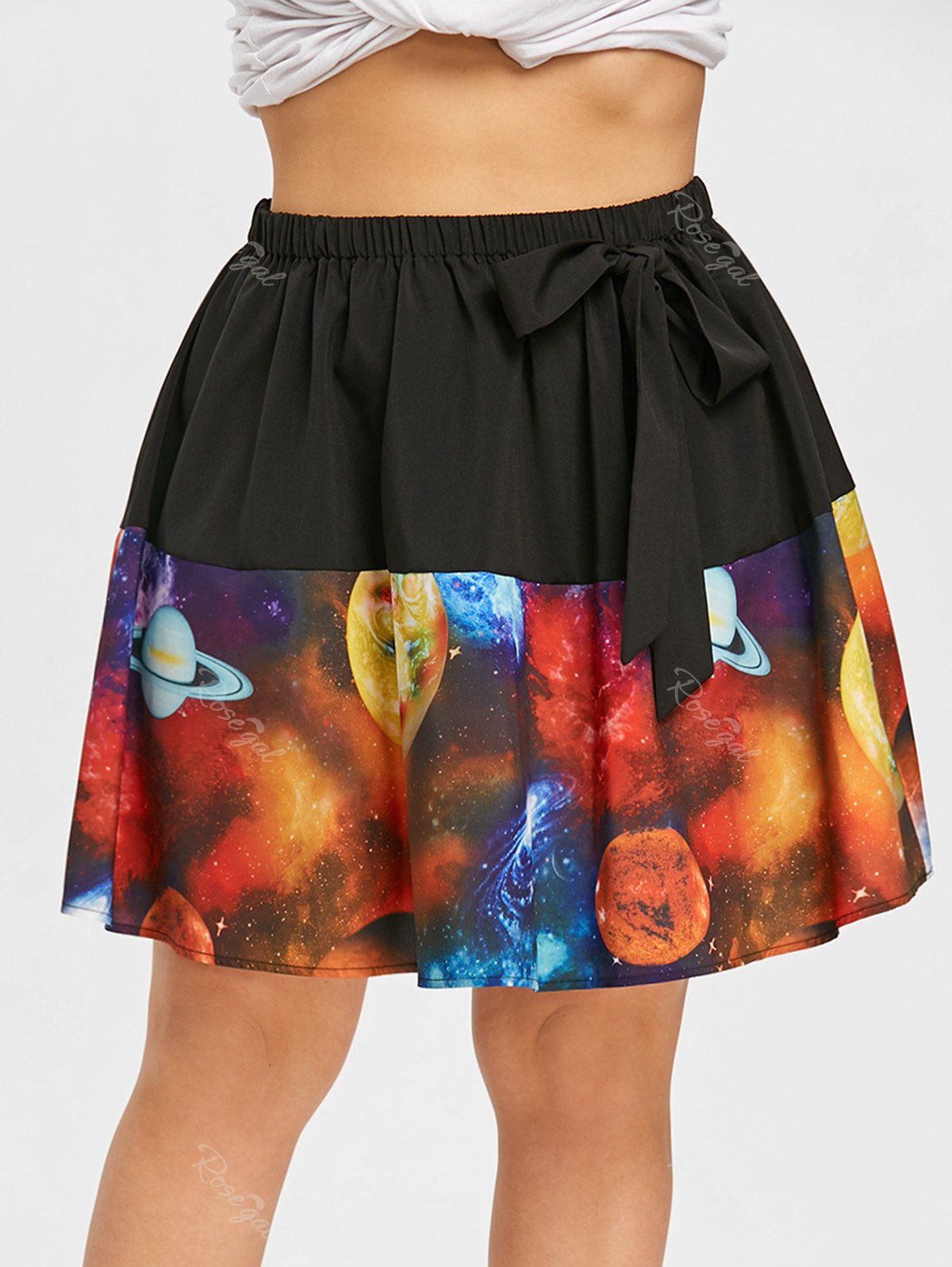 

Plus Size Planet and Galaxy Print Skirt, Colormix