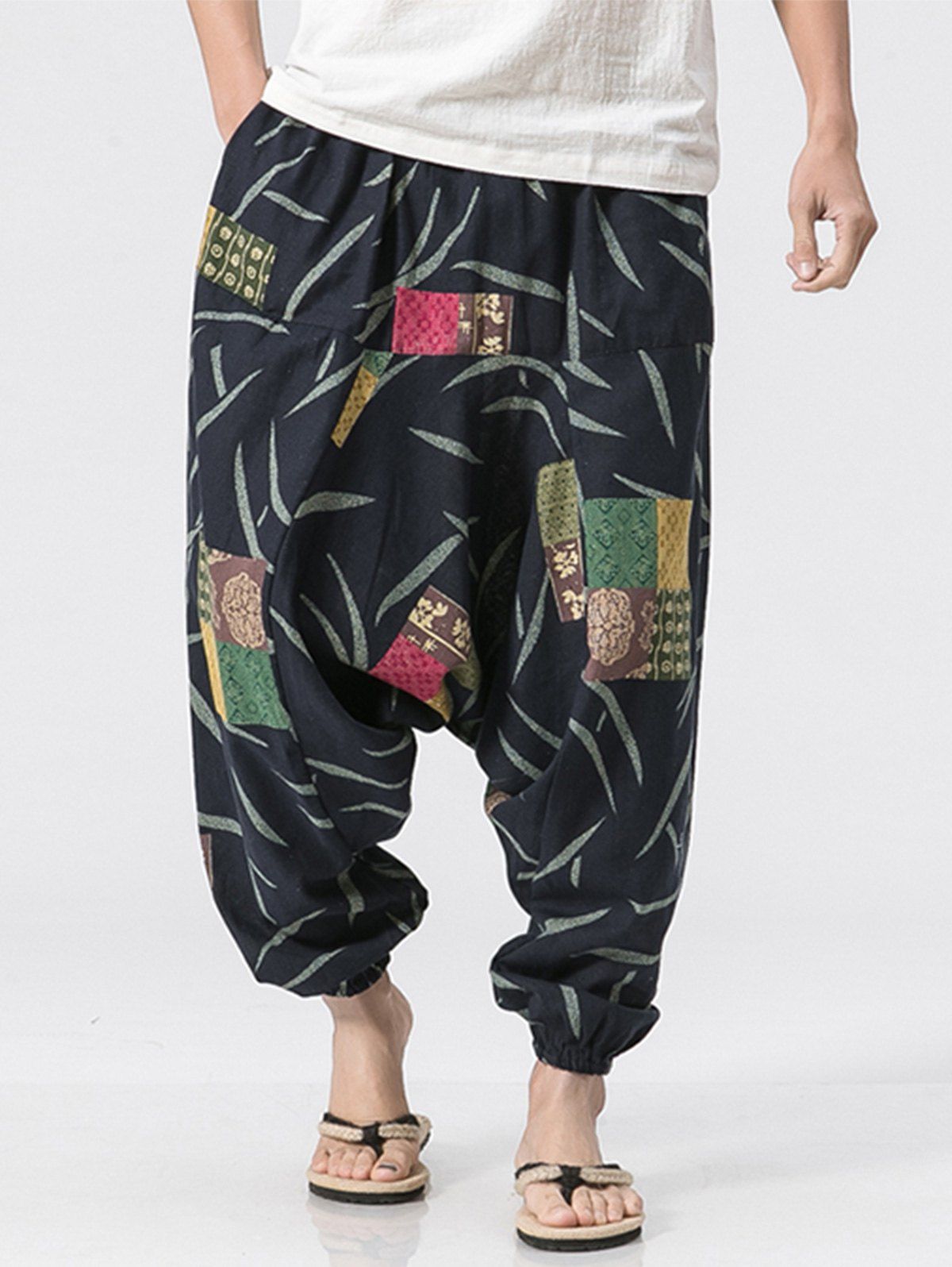 [70% OFF] Patch Print Jogger Pants | Rosegal