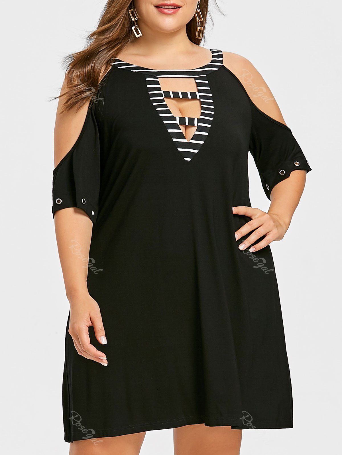 

Plus Size Cutout Shoulder T-shirt Dress, Black