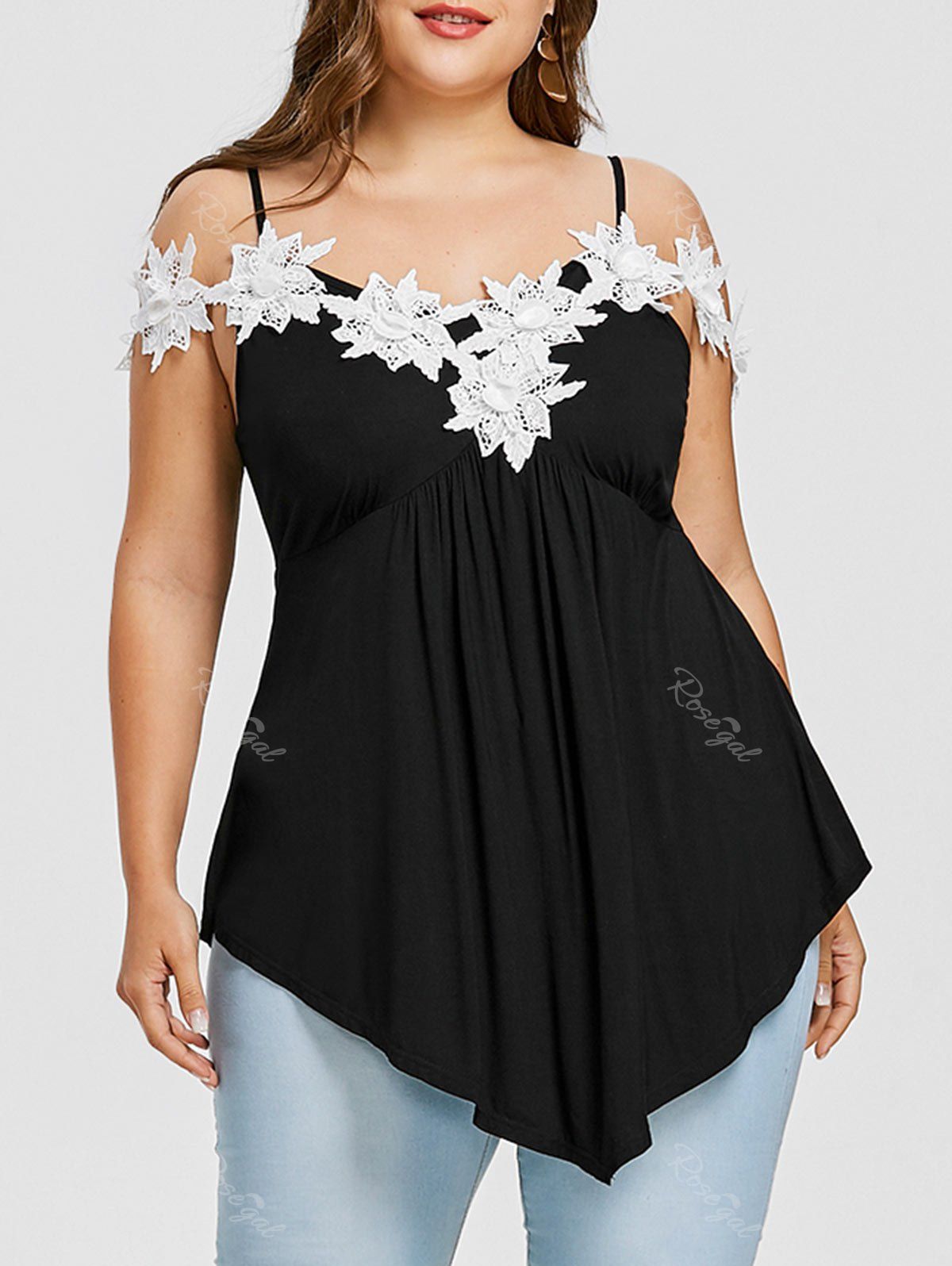 

Plus Size Contrast Lace Floral T-shirt, Black