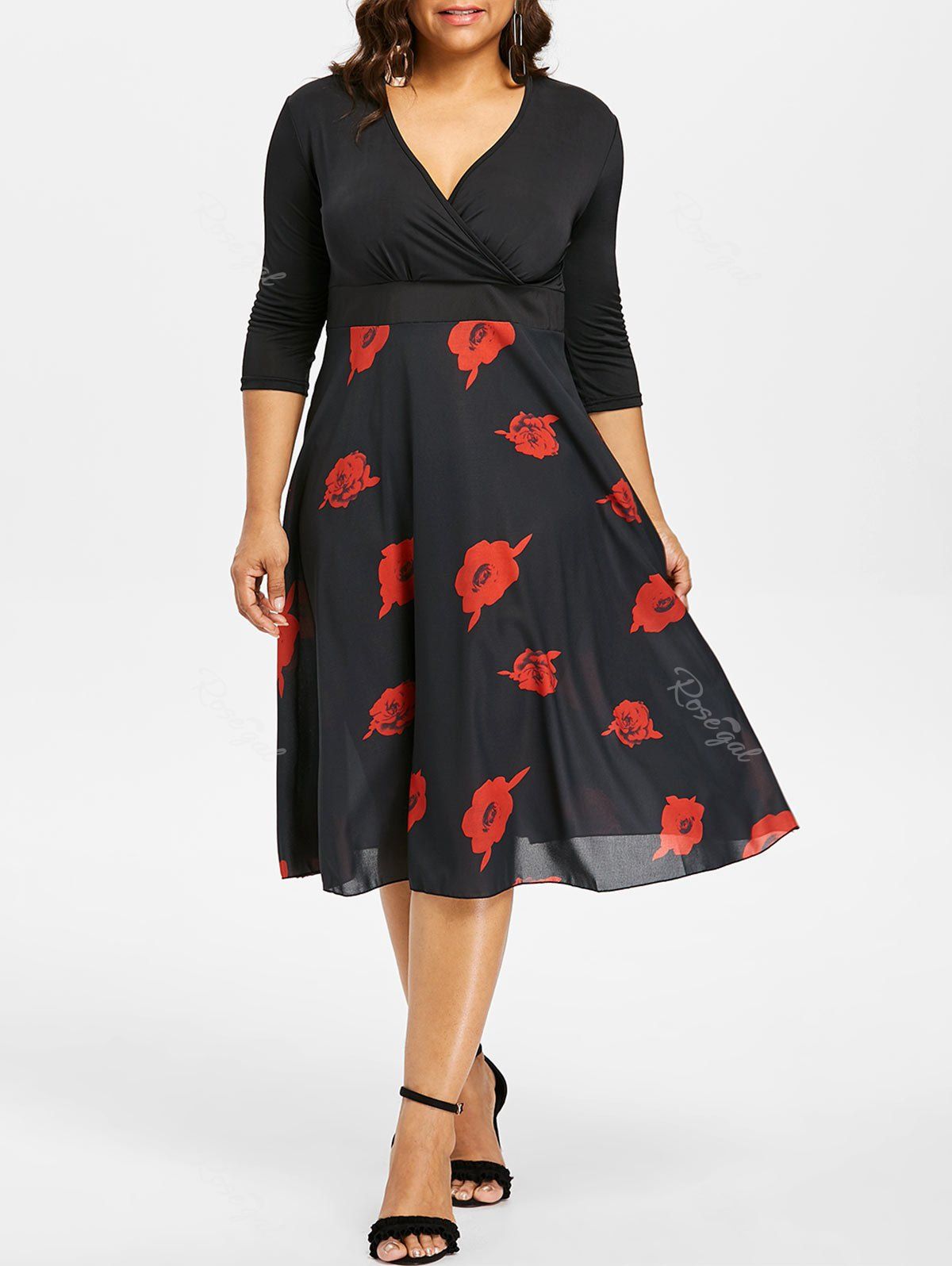 

Plus Size Rose Print Surplice Dress, Black