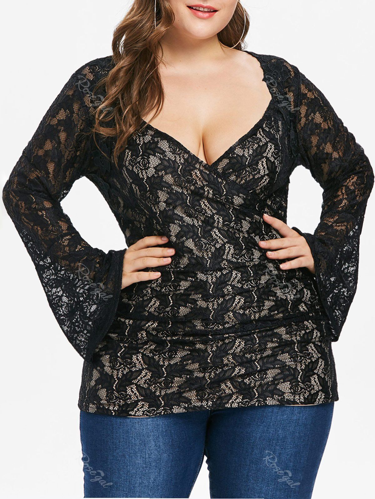 Plus Size Lace Sweetheart Neck Top [69 Off] Rosegal