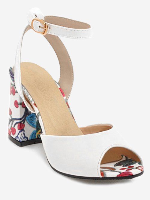 

Plus Size Block Heel Flower Ankle Strap Sandals, White