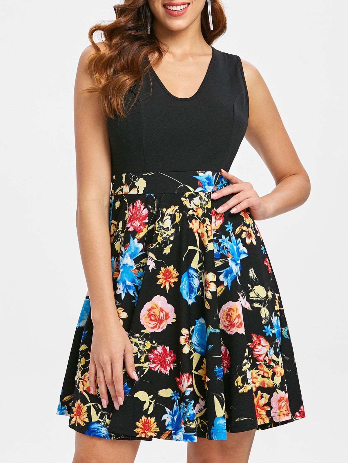 [39 Off] Floral Print Sleeveless Skater Dress Rosegal