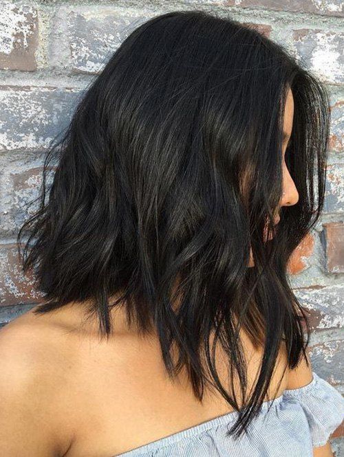 

Medium Natural Wavy Synthetic Wig, Black