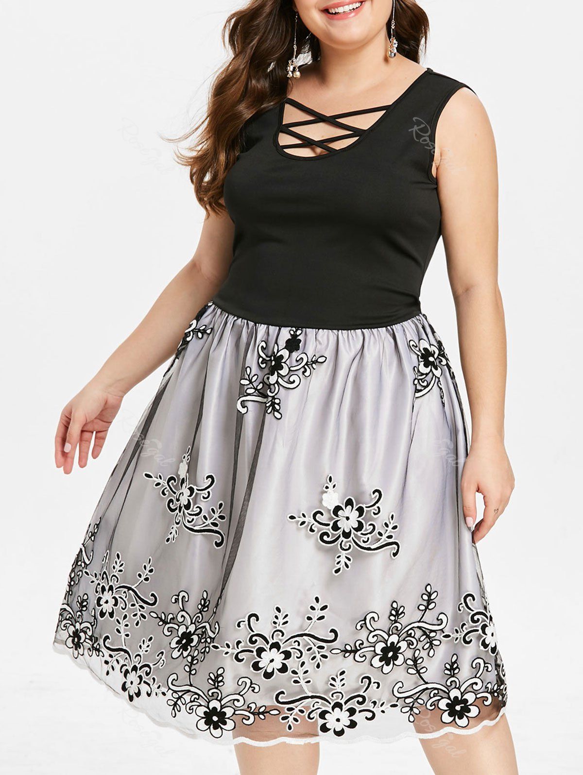 

Plus Size Vintage Mesh Overlay Embroidery Dress, Black