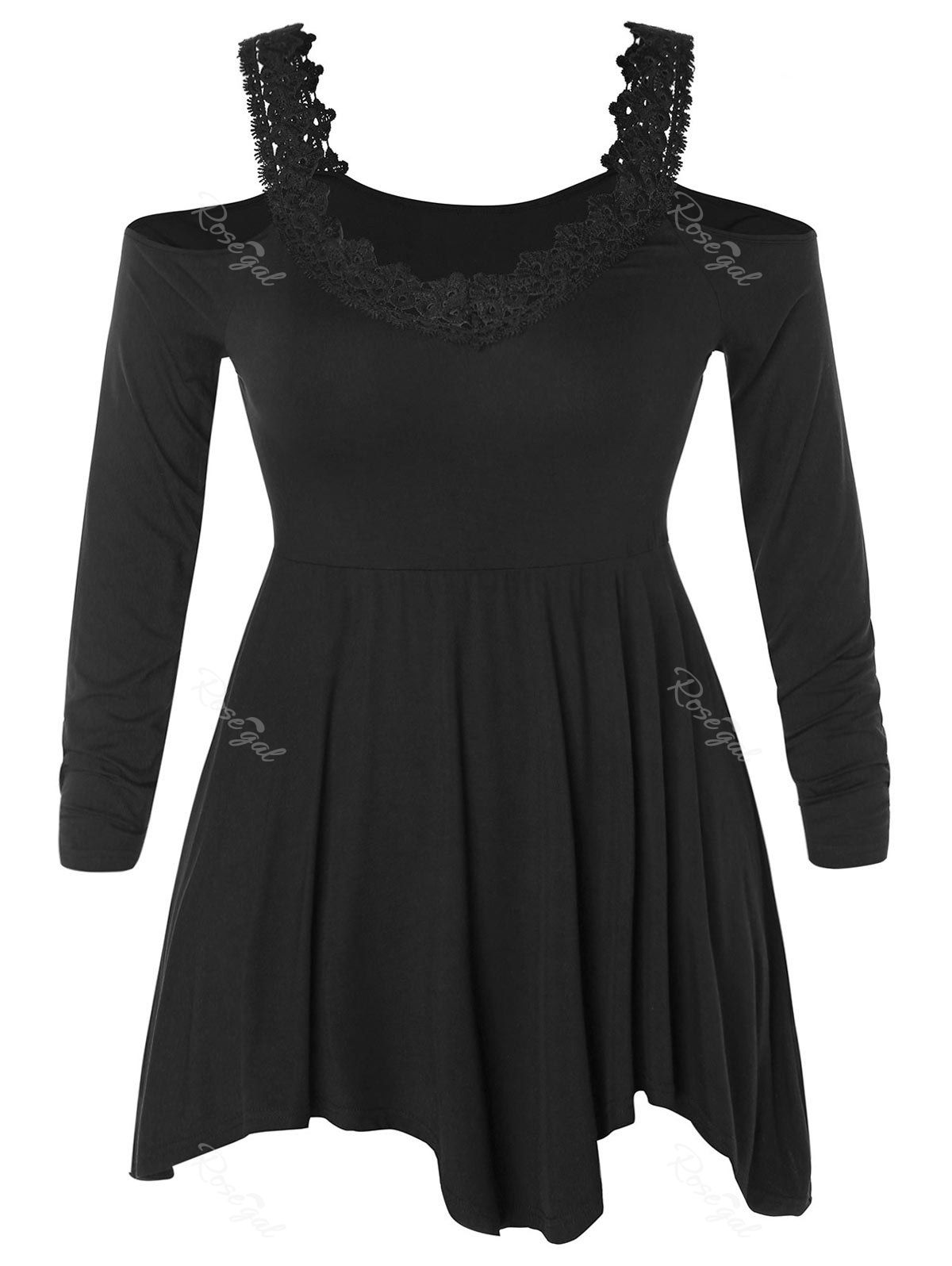 

Plus Size Asymmetrical Cold Shoulder Tee, Black