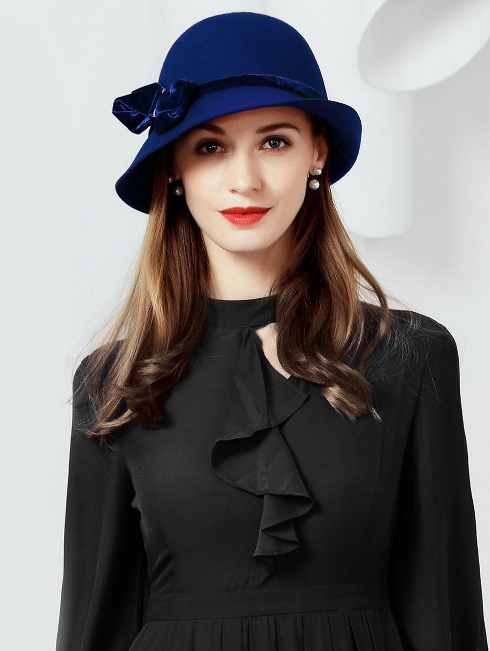 

Vintage Bowknot Wool Cloche Hat, Deep blue